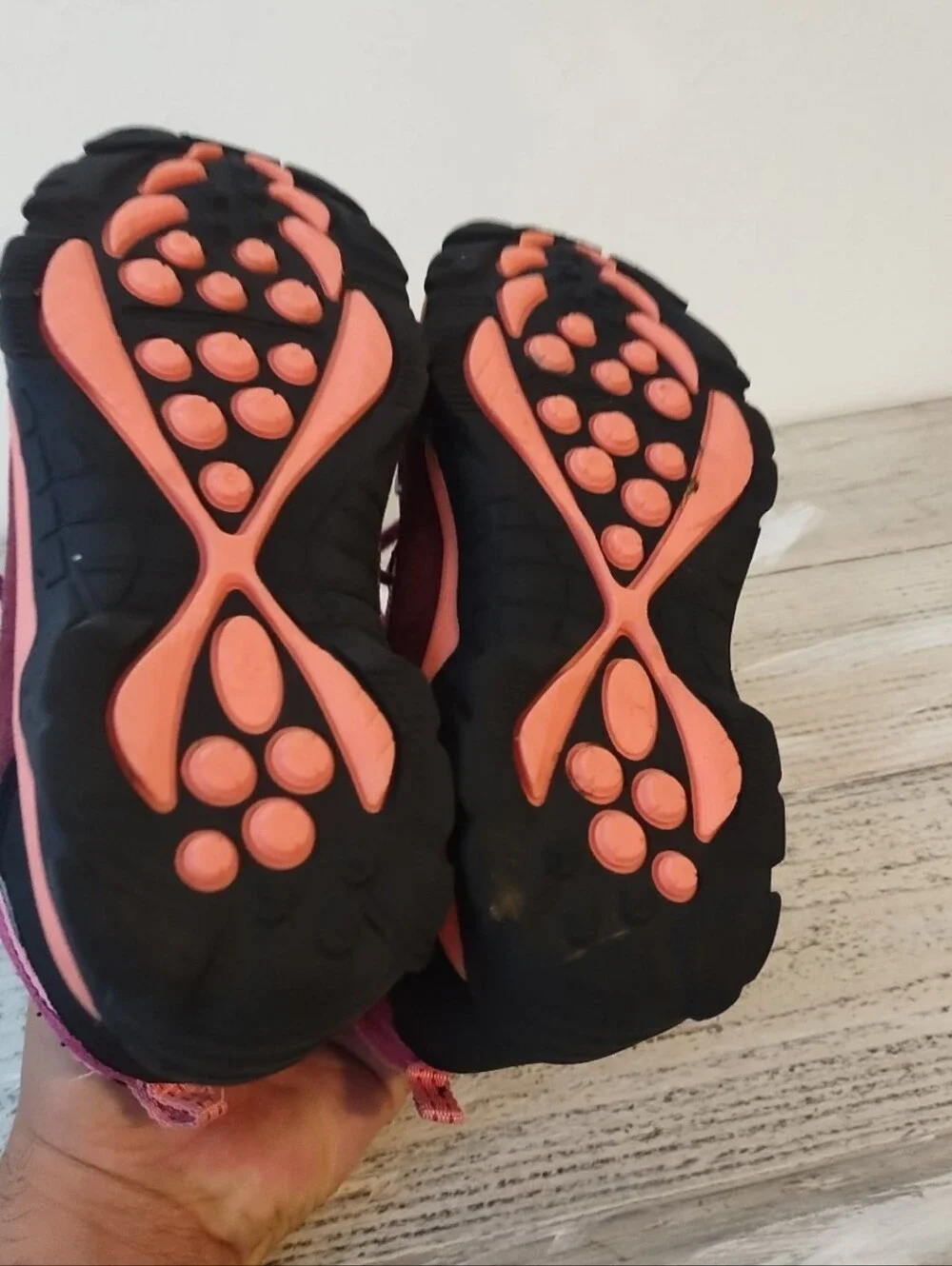 Hiking Boots Mountain Warehouse (U.S.A girls size 1) UK girls size 13) color